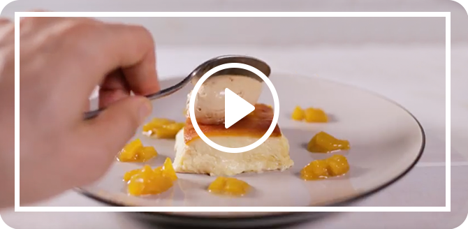 Torrija con helado de Moka y compota de melocotón